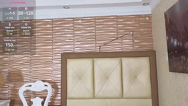 Snapshot of Miladiosa chatting on 07/18/26, 12:42 Miladiosa online show from 07/18/26, 12:42