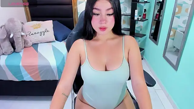 ROSIE MOSS online show from 11/04/25, 07:24