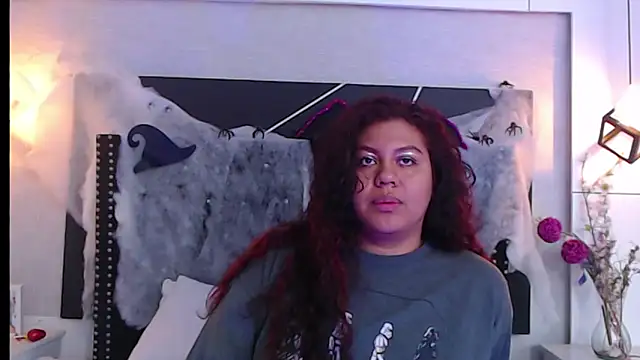 CloeStron online show from 10/24/25, 11:50