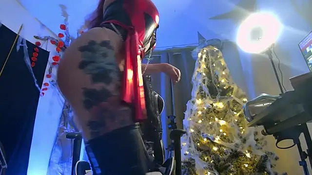 lunnaa  online show from 11/06/25, 02:56