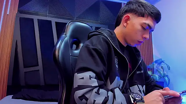 Eryonbradley online show from 10/03/25, 11:29