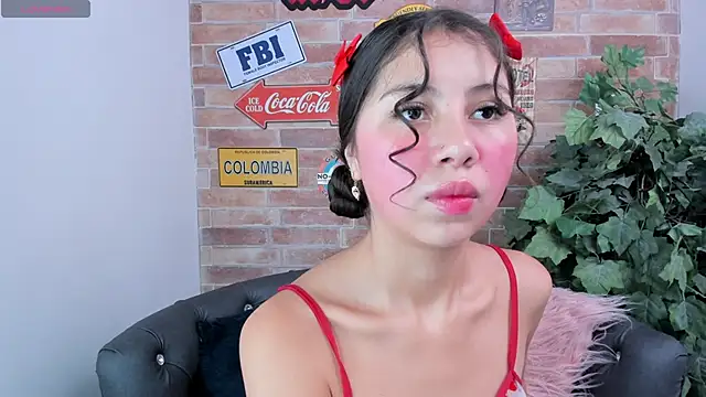 misss luxury online show from 10/14/25, 11:00