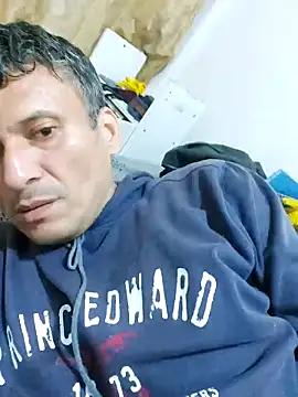 Snapshot of luislimafuego chatting on 10/30/25, 10:10 luislimafuego online show from 10/30/25, 10:10