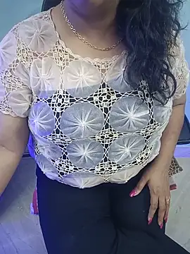 Snapshot of Bhabhiji1 chatting on 05/31/26, 06:09 Bhabhiji1 online show from 05/31/26, 06:09