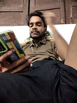 Snapshot of yashuuuu021 chatting on 09/17/25, 06:20 yashuuuu021 online show from 09/17/25, 06:20