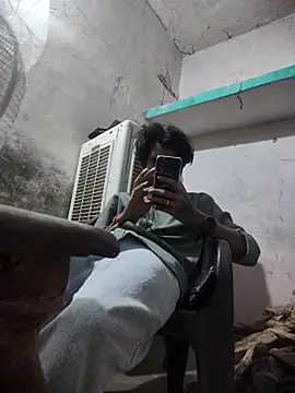 Snapshot of yashuuuu021 chatting on 03/13/26, 07:20 yashuuuu021 online show from 03/13/26, 07:20