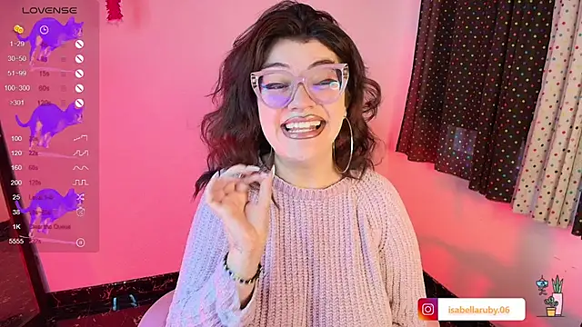 isaferrer06 online show from 10/10/25, 10:47