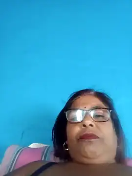 mileesha online show from 12/10/24, 08:19