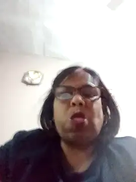 mileesha online show from 02/09/25, 06:16