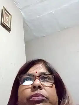 mileesha online show from 10/09/25, 08:18