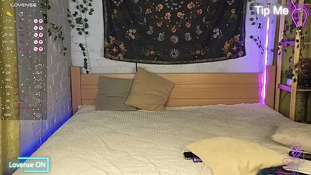 Bekky Hammon online show from 10/14/25, 05:19