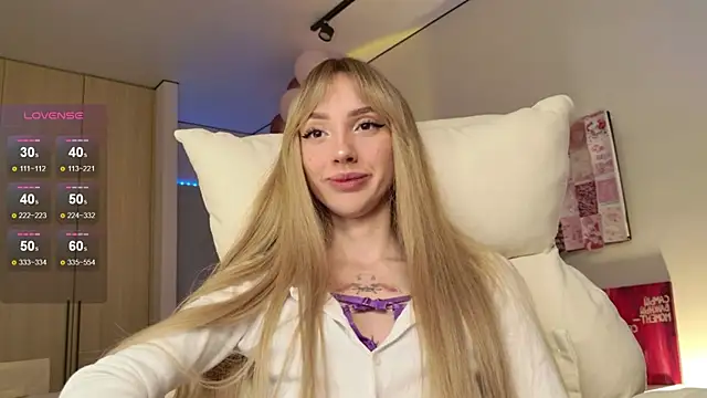 Lunainnk online show from 12/01/25, 12:26