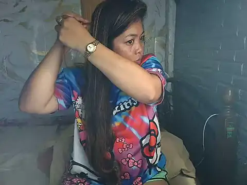 Snapshot of dimple_anne1 chatting on 04/19/26, 05:07 dimple anne1 online show from 04/19/26, 05:07