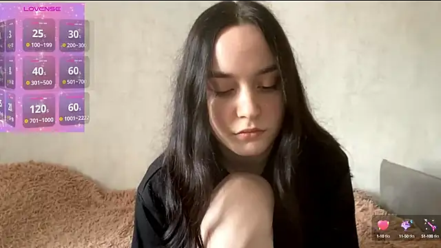 Snapshot of AriaVice chatting on 09/13/25, 01:33 AriaVice online show from 09/13/25, 01:33