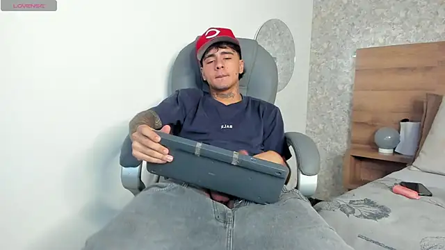 JamesDeker online show from 10/08/25, 08:39