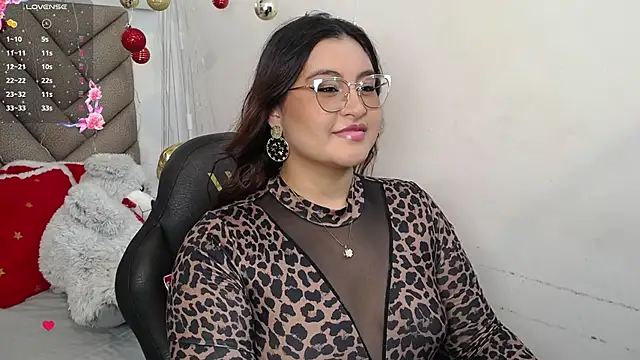 heluejamil online show from 12/17/25, 08:15