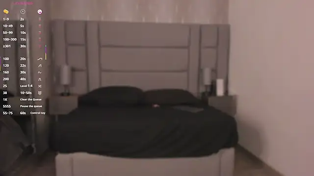 Mia-Medina online show from 10/25/25, 06:57