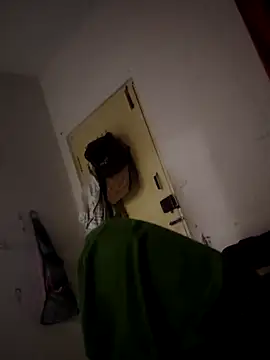 whitelady15 online show from 11/08/25, 05:56