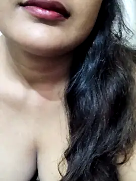 Cute pinkii online show from 10/28/25, 08:00