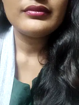 Snapshot of Cute_pinkii chatting on 12/21/25, 06:37 Cute pinkii online show from 12/21/25, 06:37