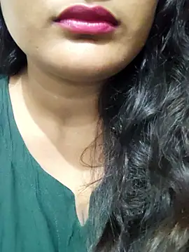 Snapshot of Cute_pinkii chatting on 01/15/26, 06:44 Cute pinkii online show from 01/15/26, 06:44