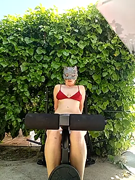 Snapshot of HotWife_VR chatting on 04/24/26, 10:18 HotWife VR online show from 04/24/26, 10:18