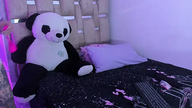 JulianaCarter online show from 11/11/25, 08:09