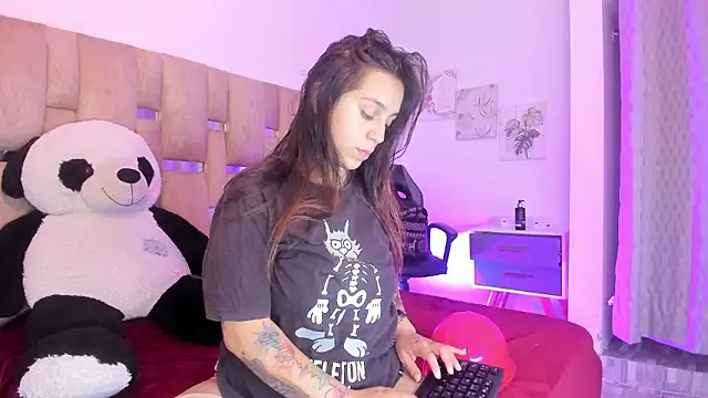 JulianaCarter online show from 01/14/26, 08:03