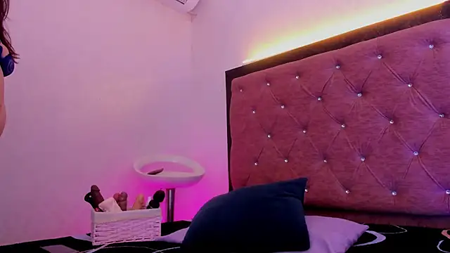 JulianaCarter online show from 06/23/26, 07:56
