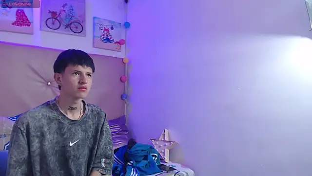 iam lukas   online show from 12/16/25, 04:34