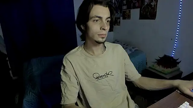 Snapshot of golden_ryyan chatting on 05/04/26, 02:29 golden ryyan online show from 05/04/26, 02:29