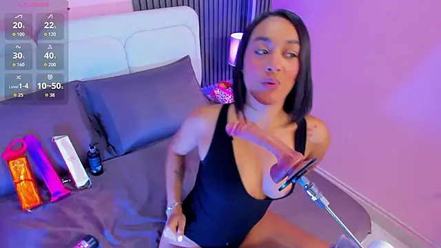 Snapshot of Clawdeen__wolf chatting on 02/07/26, 07:17 Clawdeen wolf online show from 02/07/26, 07:17