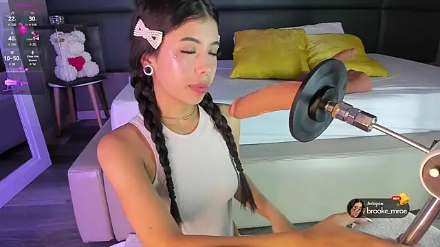 Brooke monroe online show from 10/16/25, 04:30