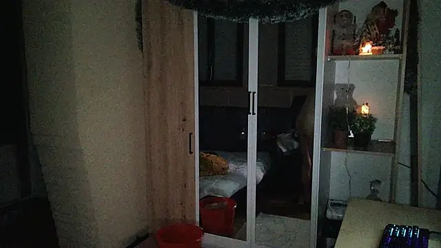 Snapshot of darkpleasurex chatting on 11/30/25, 02:43 darkpleasurex online show from 11/30/25, 02:43