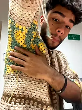 Snapshot of RaphaelDufort chatting on 11/09/25, 08:40 RaphaelDufort online show from 11/09/25, 08:40