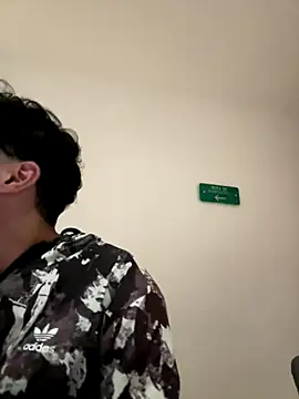 Snapshot of RaphaelDufort chatting on 11/27/25, 11:40 RaphaelDufort online show from 11/27/25, 11:40