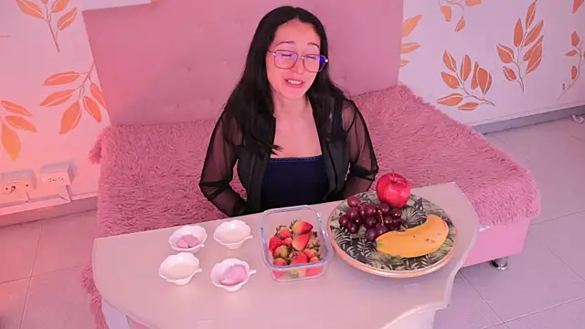 Snapshot of Ginevra_esposito chatting on 02/07/26, 12:53 Ginevra esposito online show from 02/07/26, 12:53