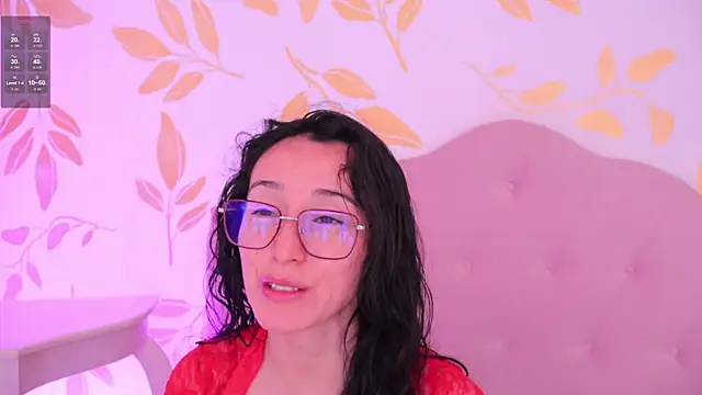 Snapshot of Ginevra_esposito chatting on 02/13/26, 12:56 Ginevra esposito online show from 02/13/26, 12:56