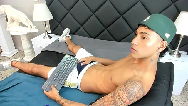 Denis Carpenter online show from 11/26/25, 07:48