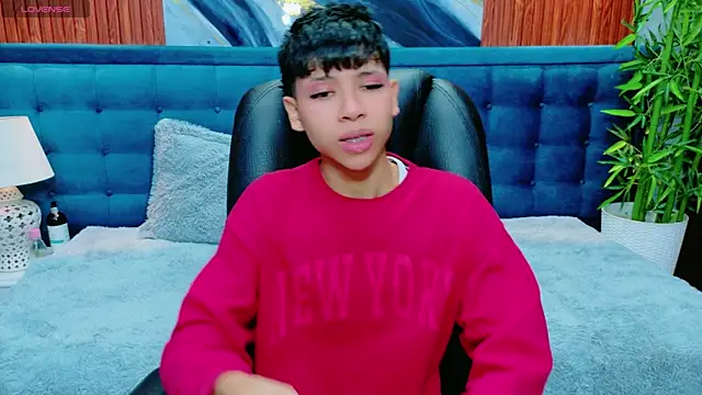 dilan 911 online show from 03/18/26, 06:44