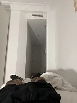 marc944 online show from 12/03/25, 05:22