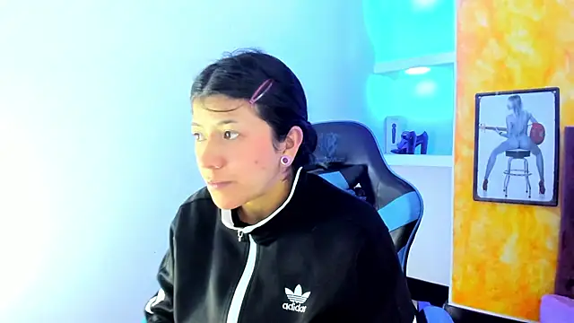 Raven Rouge  online show from 10/09/25, 04:43