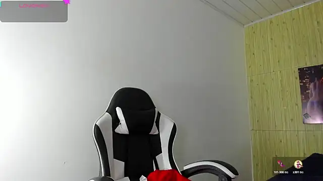 Raven Rouge  online show from 02/02/26, 08:40