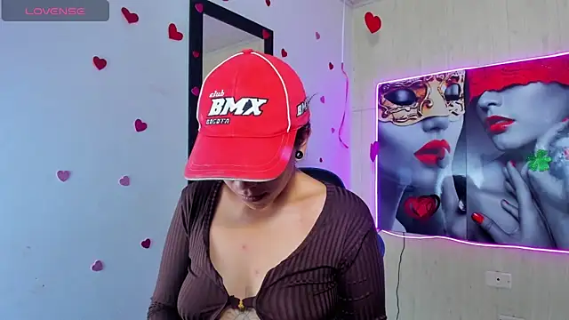 Raven Rouge  online show from 04/26/26, 12:36