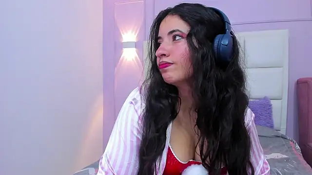 Nicol Chang online show from 12/02/25, 08:15