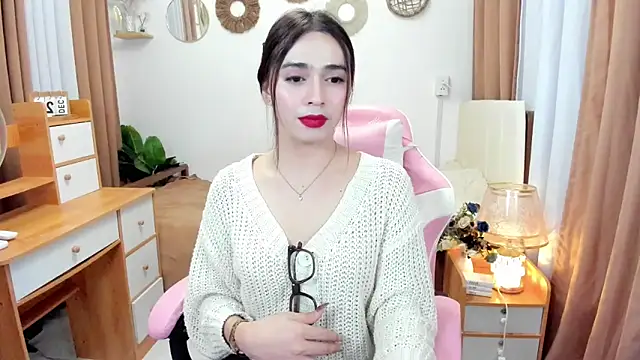 Snapshot of joyfulmartinaa chatting on 09/28/25, 05:51 joyfulmartinaa online show from 09/28/25, 05:51