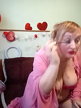 Snapshot of XHelenaX90 chatting on 02/08/25, 03:10 XHelenaX90 online show from 02/08/25, 03:10