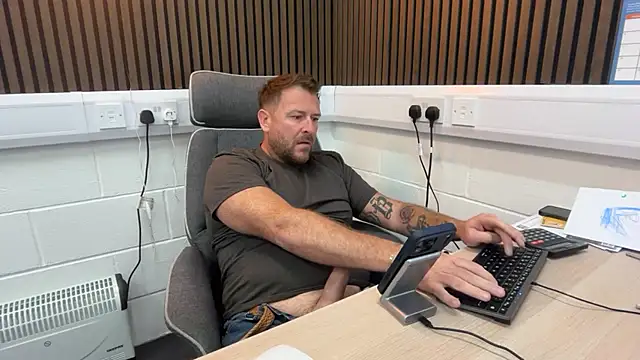 bilf1978 online show from 05/11/26, 08:53