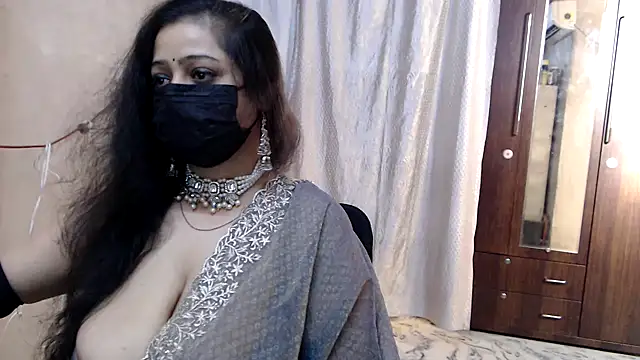 sexy indianboobs online show from 05/01/26, 11:48