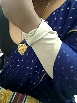 Snapshot of Tamil-rami chatting on 09/16/25, 06:25 Tamil-rami online show from 09/16/25, 06:25